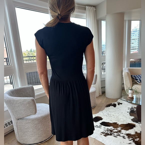 Black Next Easywear dress. Size UK8 or US4 - Picture 3 of 4